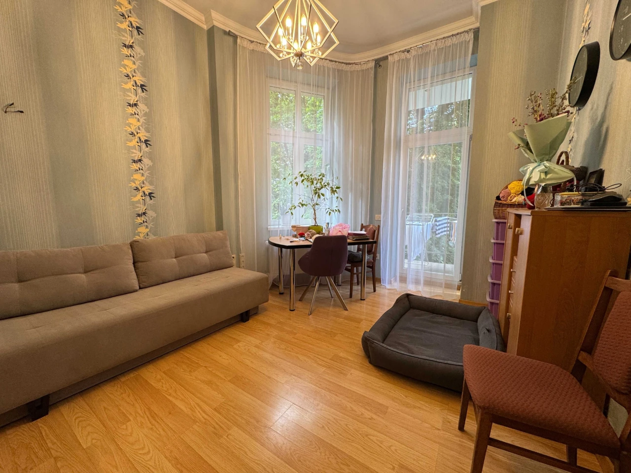 Продаж 5 кімнатної квартири по вул. Київська, 150 м.кв, укри