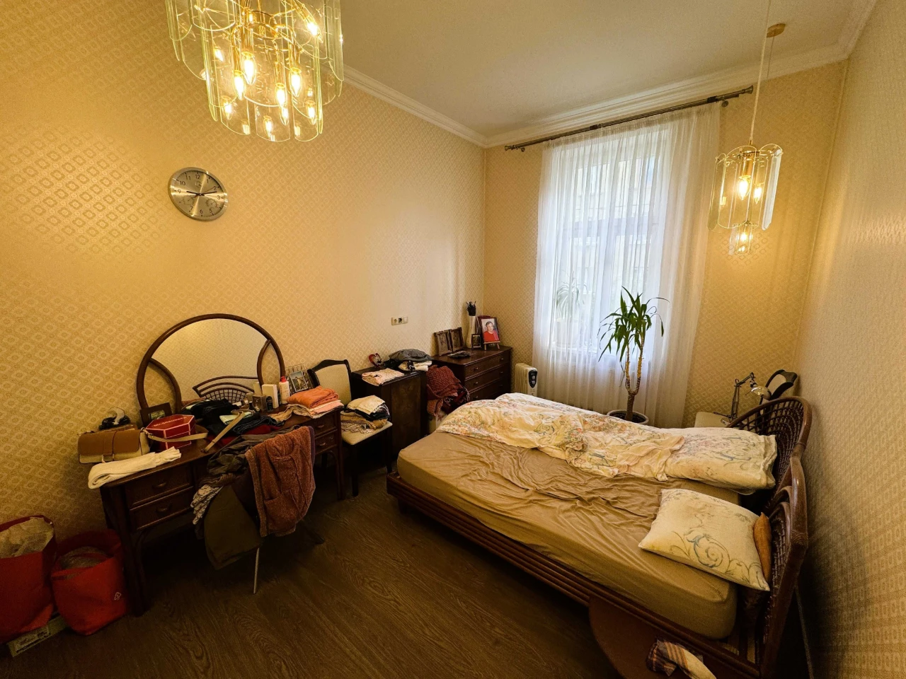 Продаж 5 кімнатної квартири по вул. Київська, 150 м.кв, укри