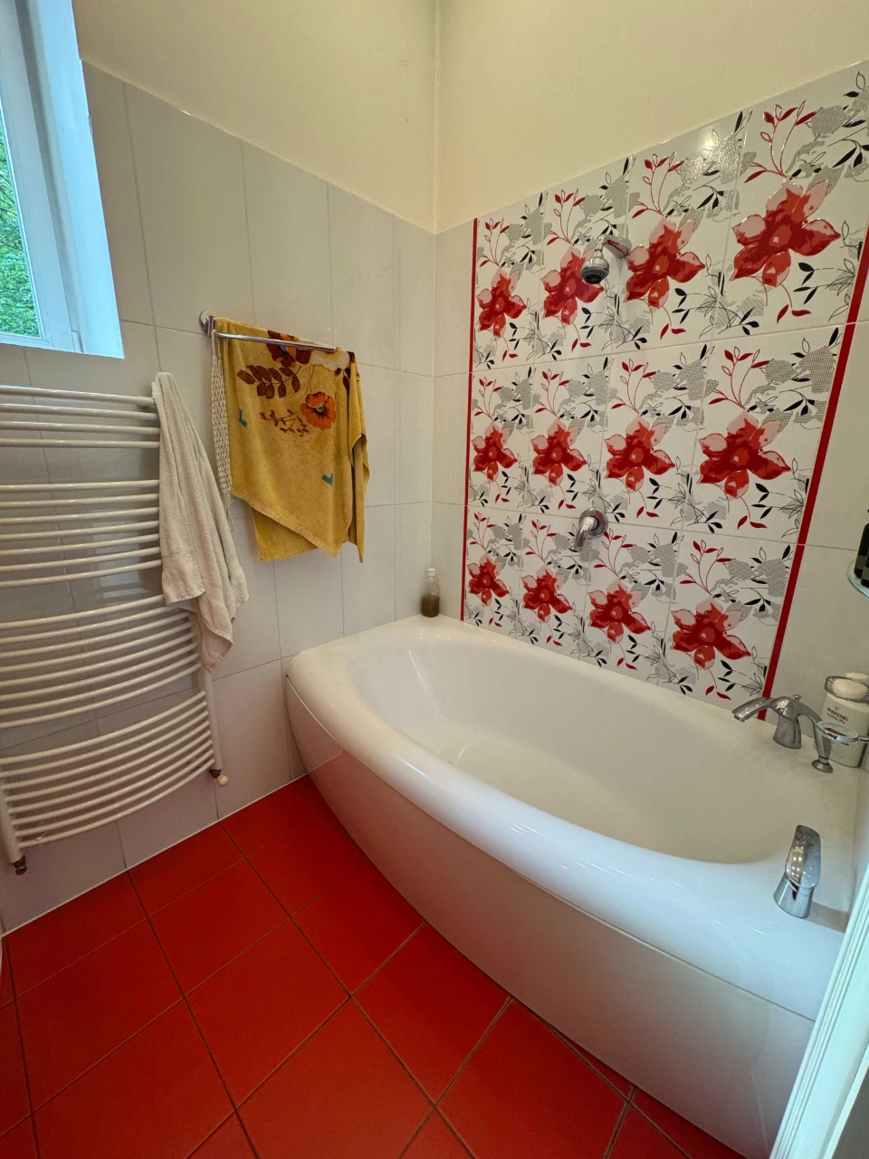 Продаж 5 кімнатної квартири по вул. Київська, 150 м.кв, укри