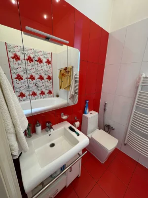 Продаж 5 кімнатної квартири по вул. Київська, 150 м.кв, укри