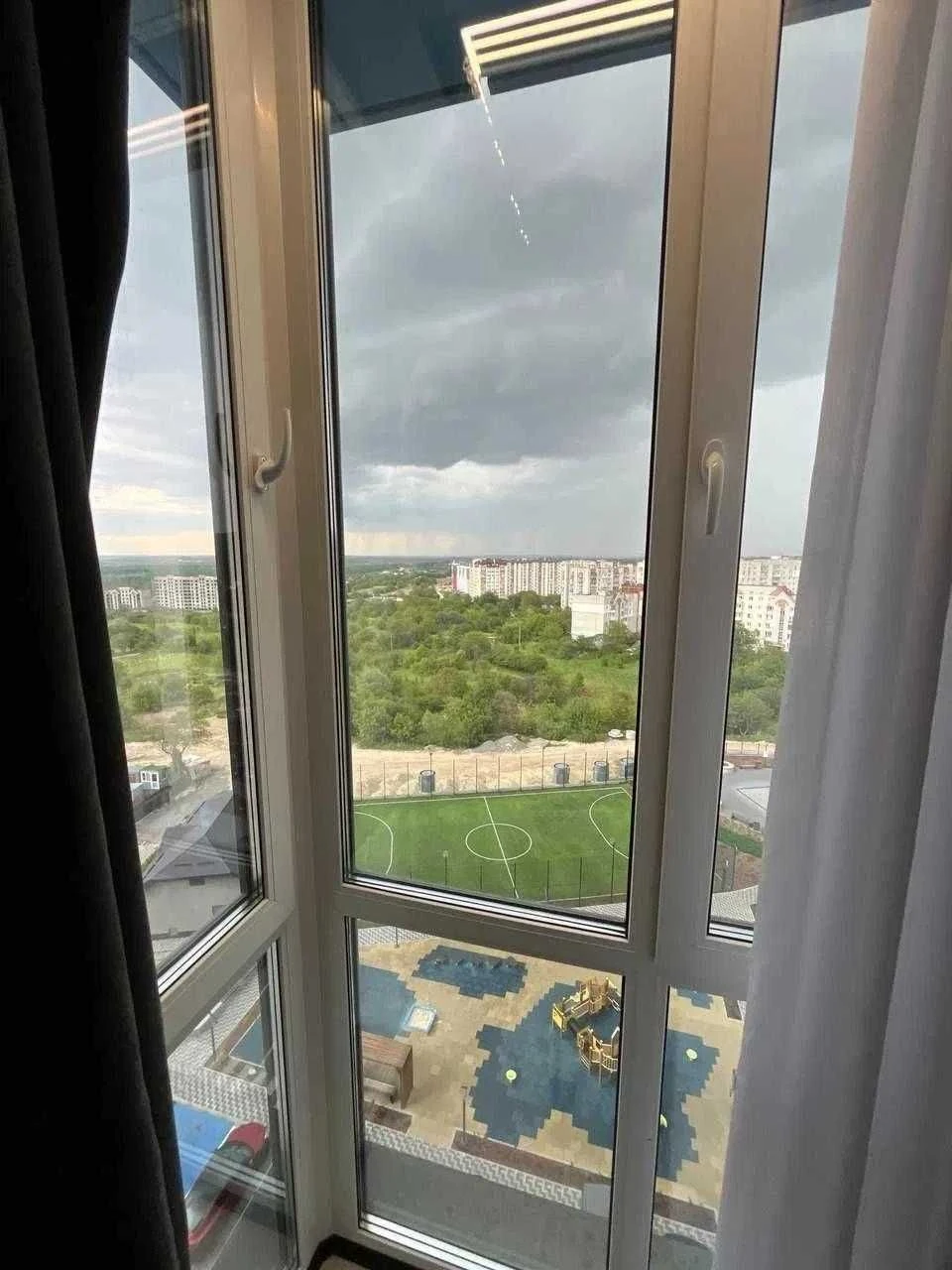 Продаж 1-к. квартири 39/23/15м² ЖК Щасливий вул. Бігова 1089