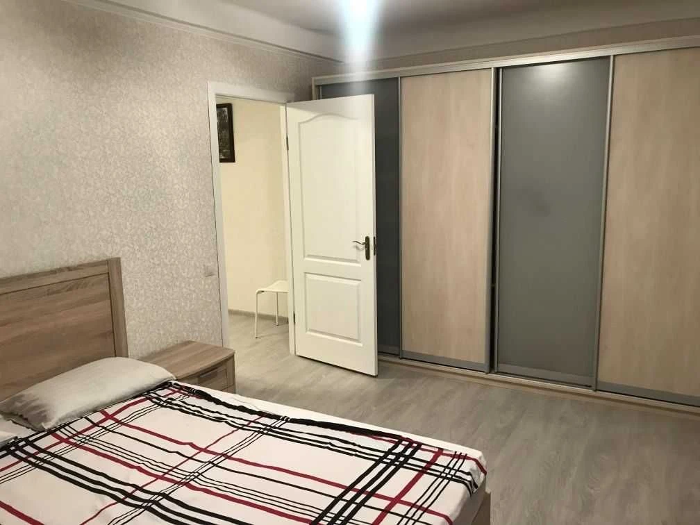 Продаж 2-кімнатної квартири  на Печерську — 3 хвилини пішки
