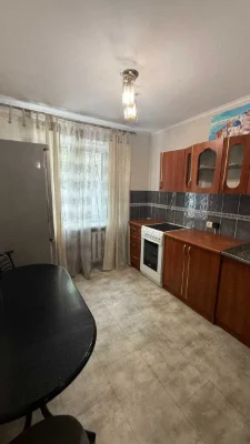 Продам 2 кімнатну в спецпроекті парк Марка Твена ( Горького)