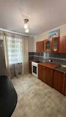 Продам 2 кімнатну в спецпроекті парк Марка Твена ( Горького)