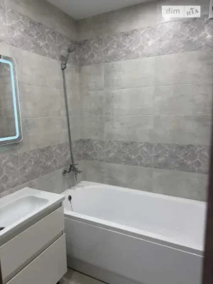 Власник! Продаж 2к квартири 70 м на вул. Затишна 15