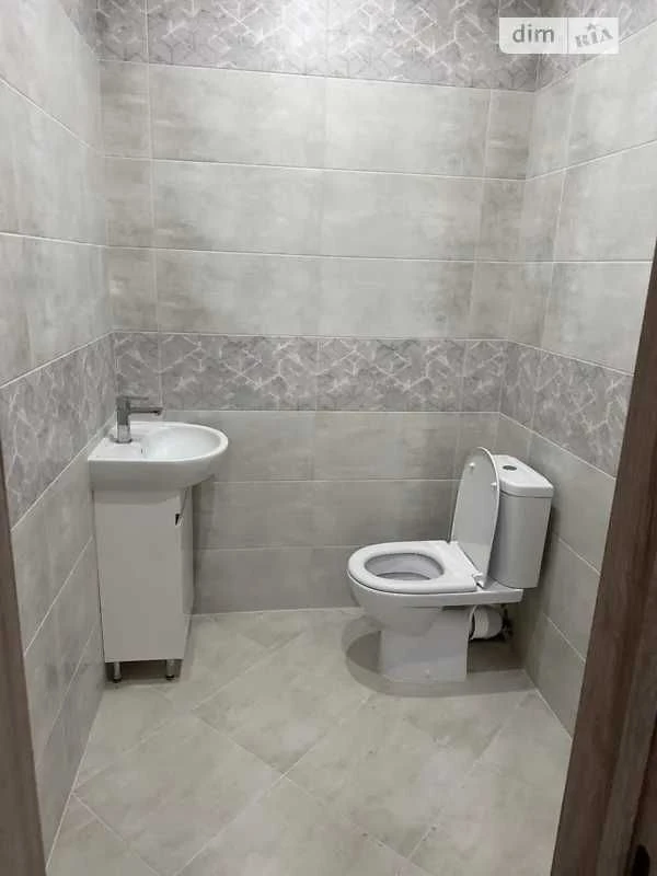 Власник! Продаж 2к квартири 70 м на вул. Затишна 15