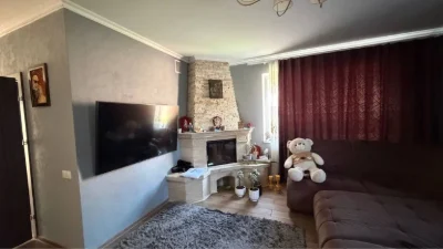 Продам автономний будинок у Бармаках