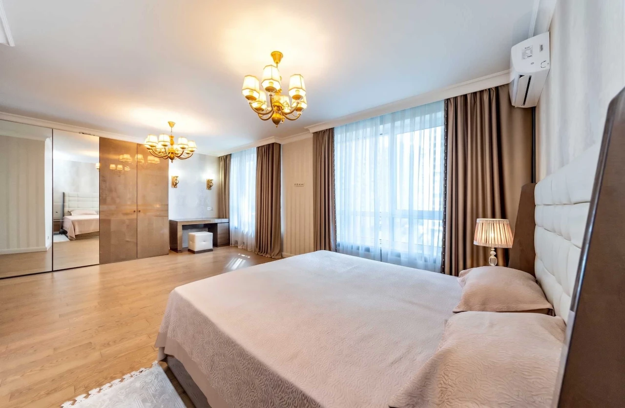 Розкішна видова квартира 124 м² з панорамою Дніпра в ЖК «Зар