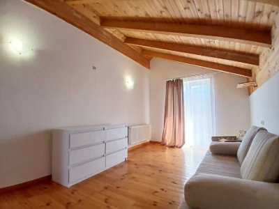 Townhouse for sale with renovation, furniture and appliances.