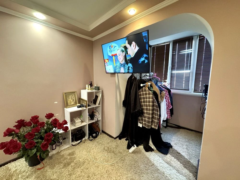 Продаж 3 кімнатної квартири, 1-а лінія , район Колос