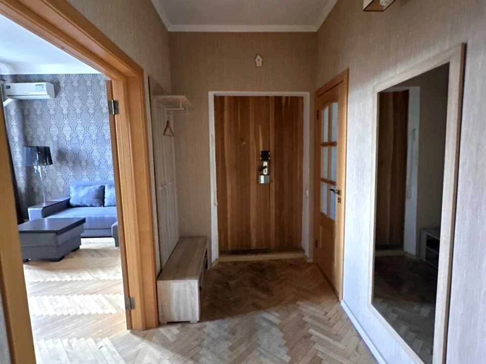 Квартира. Київ, Загорівська вул.