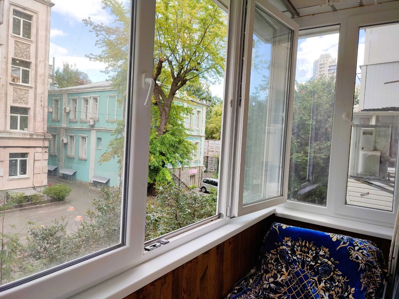 вул. Якубенківська, 1-кімн. В гарному стані з меблями