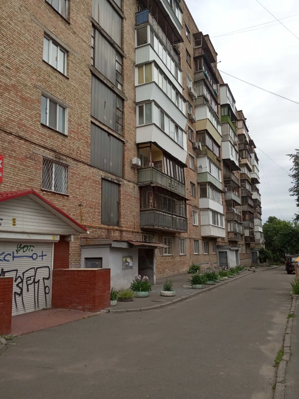 вул. Якубенківська, 1-кімн. В гарному стані з меблями