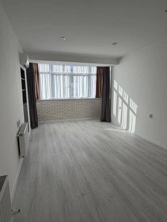 Продаж 1 км квартири  ЖК  «Різдвяний» 44.3 кв..м