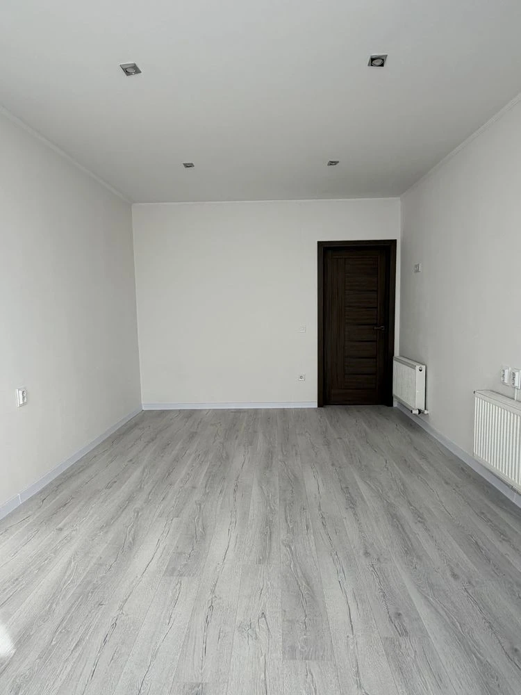 Продаж 1 км квартири  ЖК  «Різдвяний» 44.3 кв..м