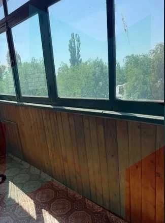 Продаж 3к  квартира  ж/м  Придніпровський    Цегляний будино