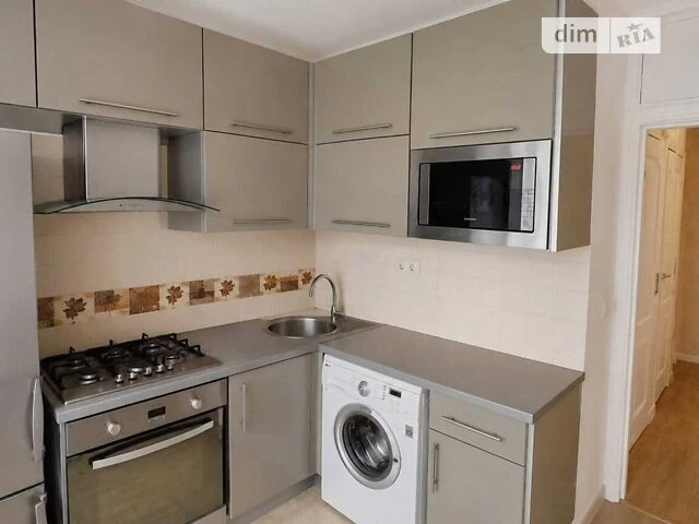 Продаж 2-кімнатної квартири 46 м², Бакинська вул., 37