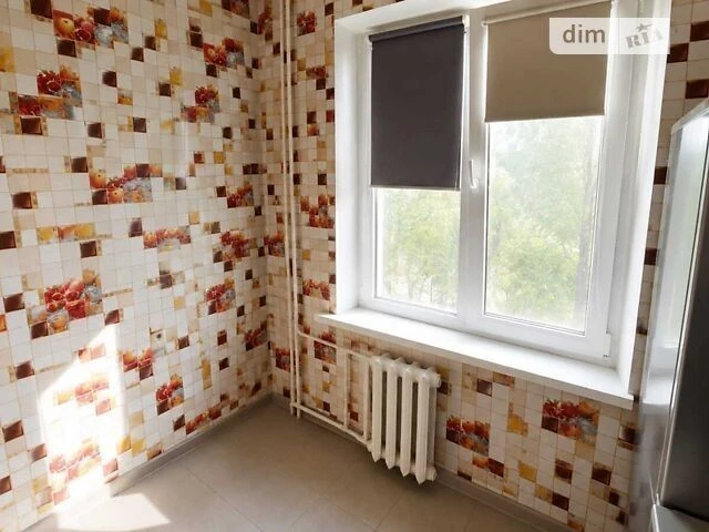 Продаж 2-кімнатної квартири 46 м², Бакинська вул., 37