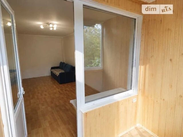 Продаж 2-кімнатної квартири 46 м², Бакинська вул., 37