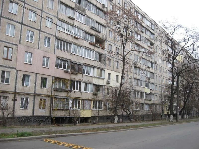 Продаж 2-кімнатної квартири 46 м², Бакинська вул., 37