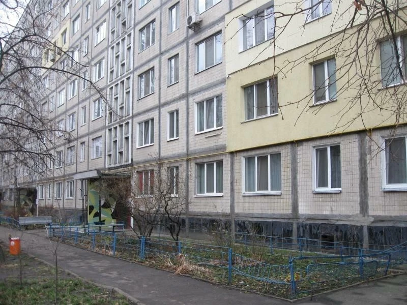 Продаж 2-кімнатної квартири 46 м², Бакинська вул., 37