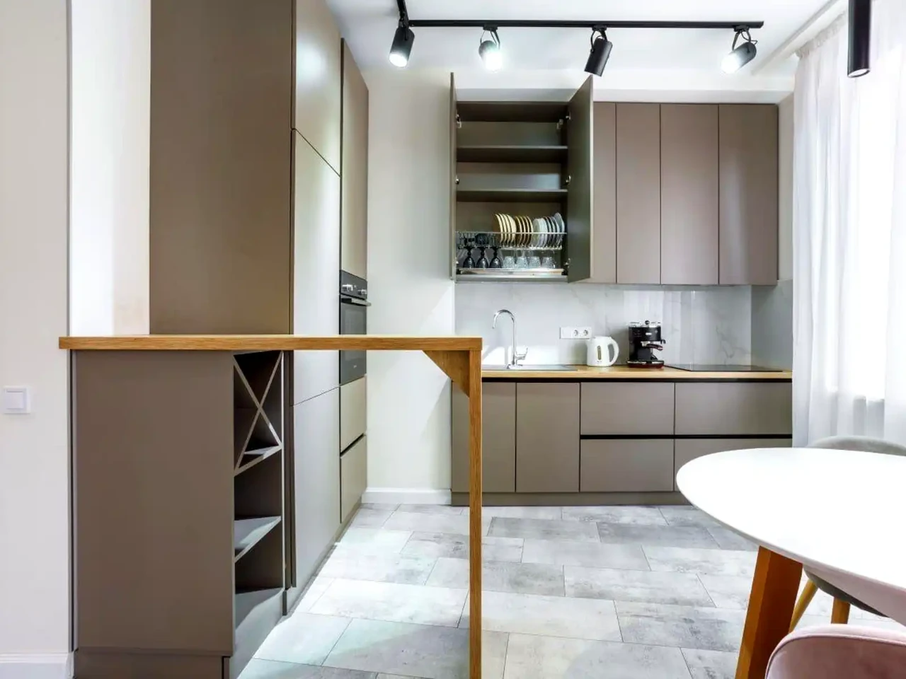 Оренда квартири 1-кімн. 44 м² 18/25 пов.