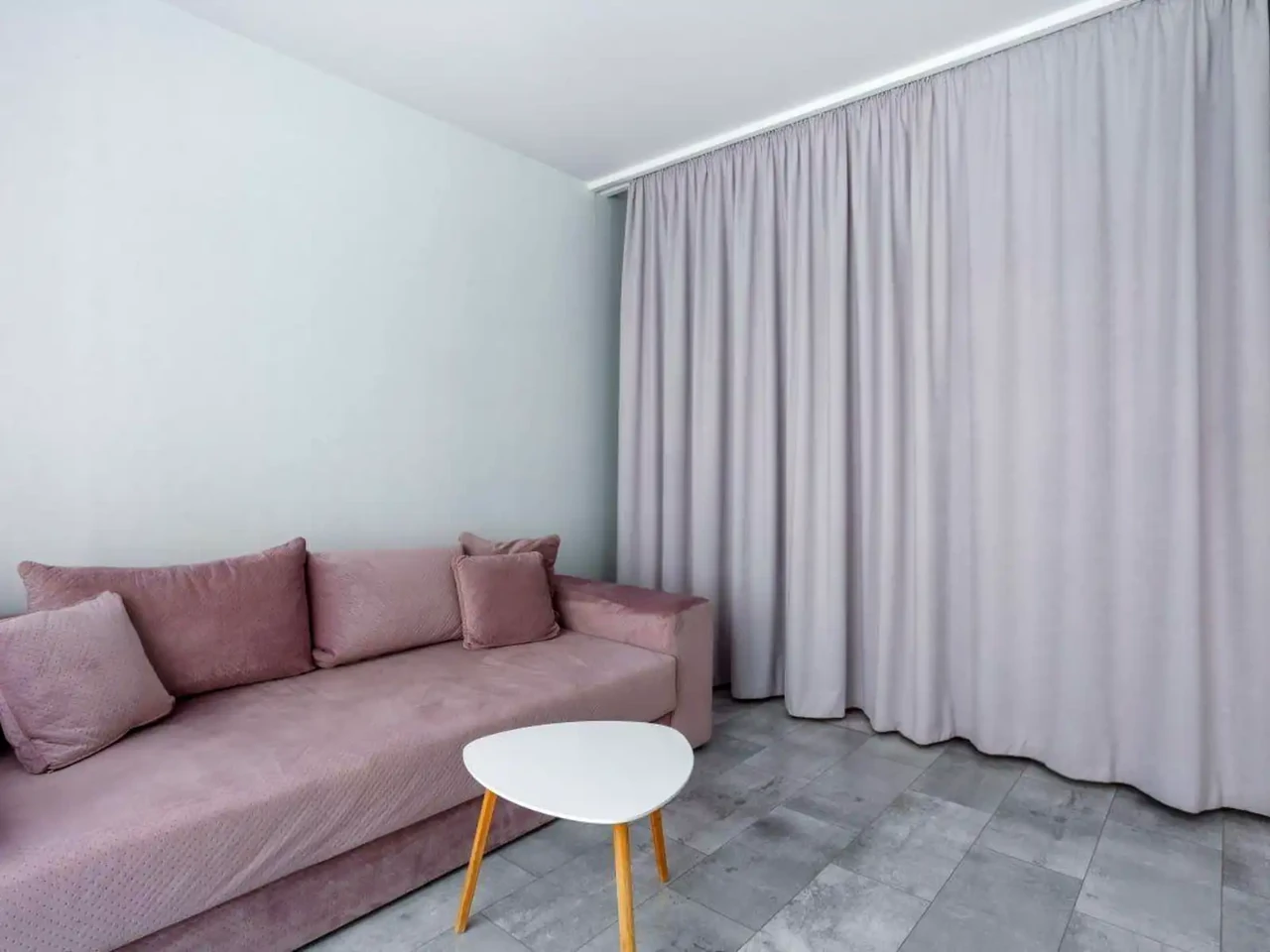 Оренда квартири 1-кімн. 44 м² 18/25 пов.
