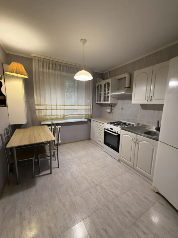 Продам 2-кімнатну квартиру 52,5 м², вул. Рекордна, Черемушки