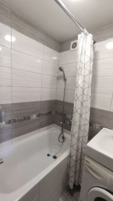 Продам 2х комнатную квартиру, космос возле парка