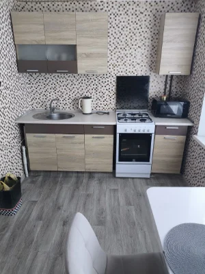 Продам 2х комнатную квартиру, космос возле парка