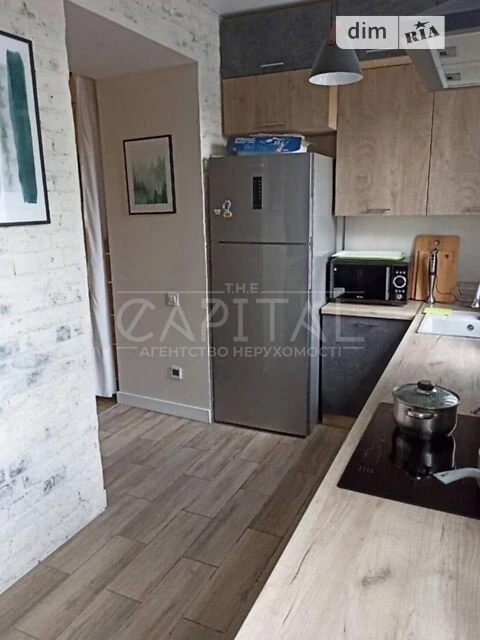 Sale of 6-room apartment 180 sq. m. on Velyka Zhytomyrska 16 •