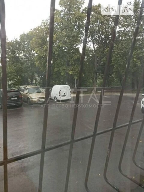 Sale of 6-room apartment 180 sq. m. on Velyka Zhytomyrska 16 •