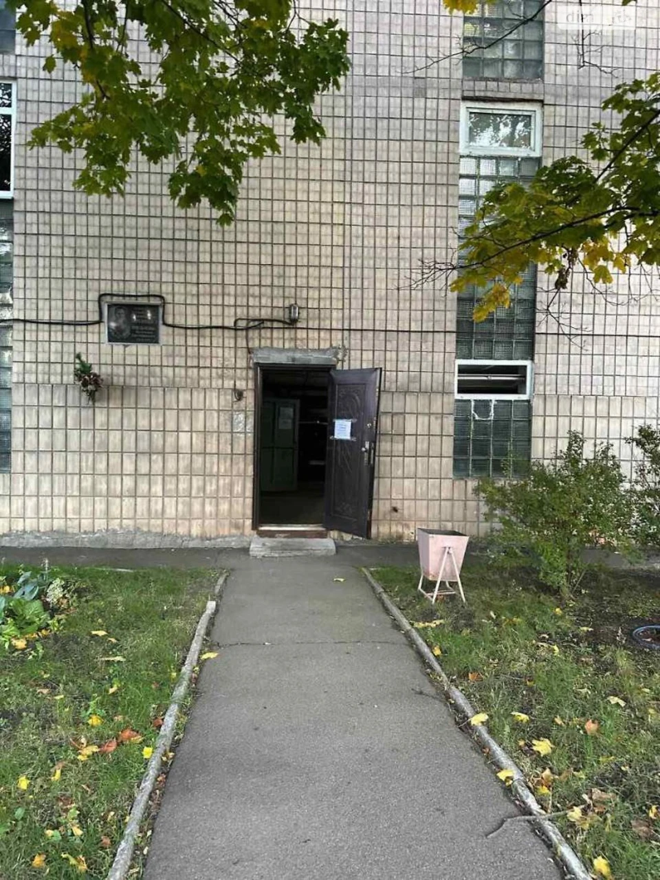 Продаж Місце в гаражному кооперативі Березняки