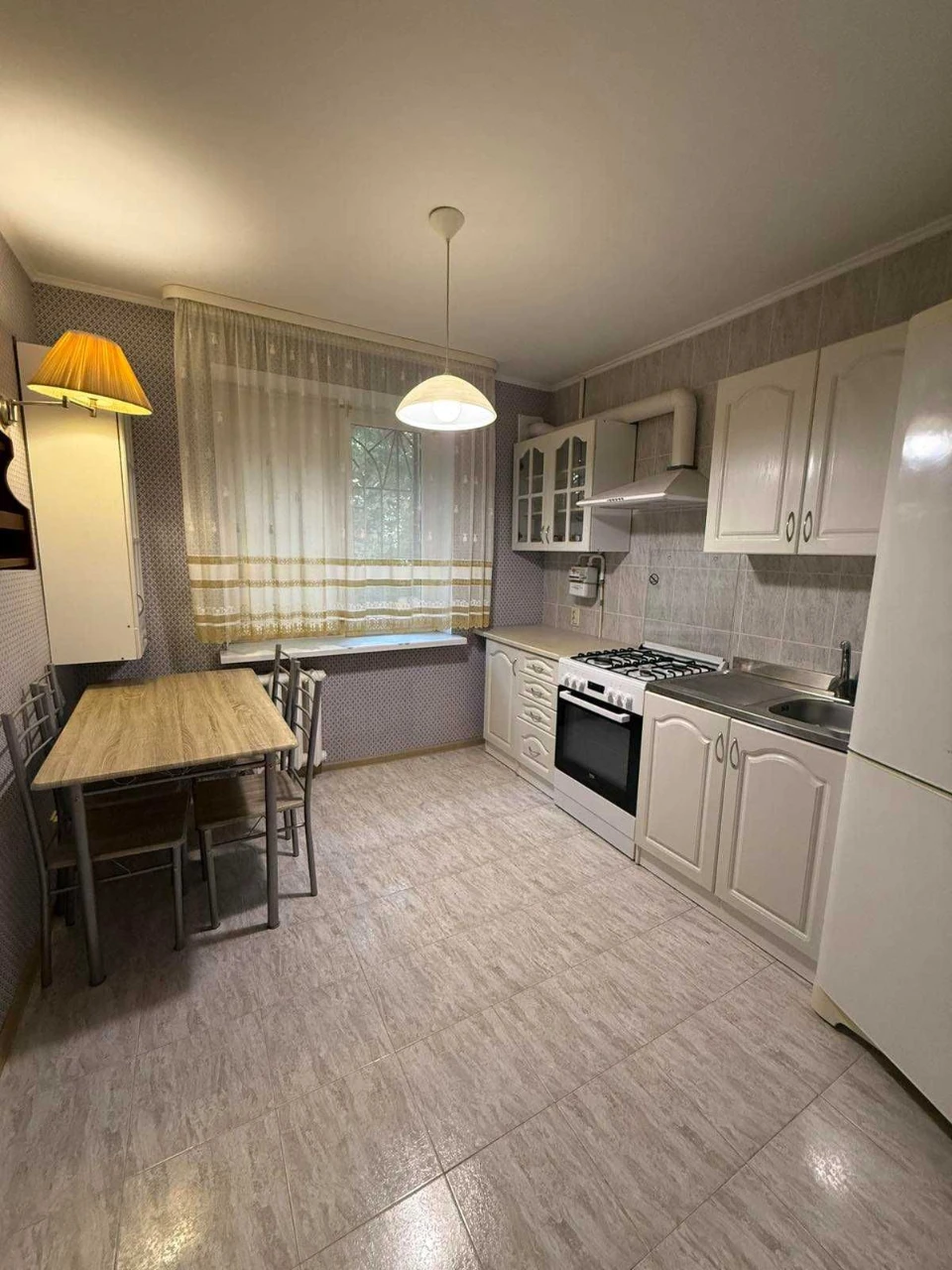 Фунтового (Рекордна), квартира, яка готова прийняти нових вл