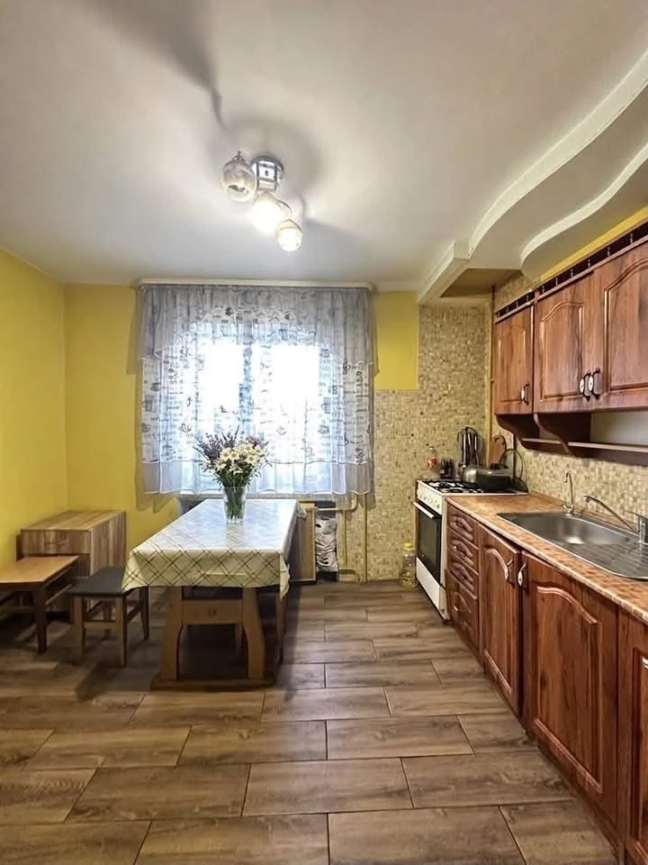 Продаж 3-кімн.квартири пл.74,8 кв.м на пр.Відродження у Луць