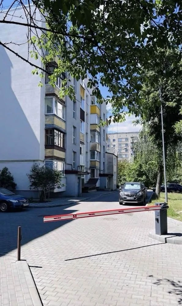 Продаж 3-кімн.квартири пл.74,8 кв.м на пр.Відродження у Луць
