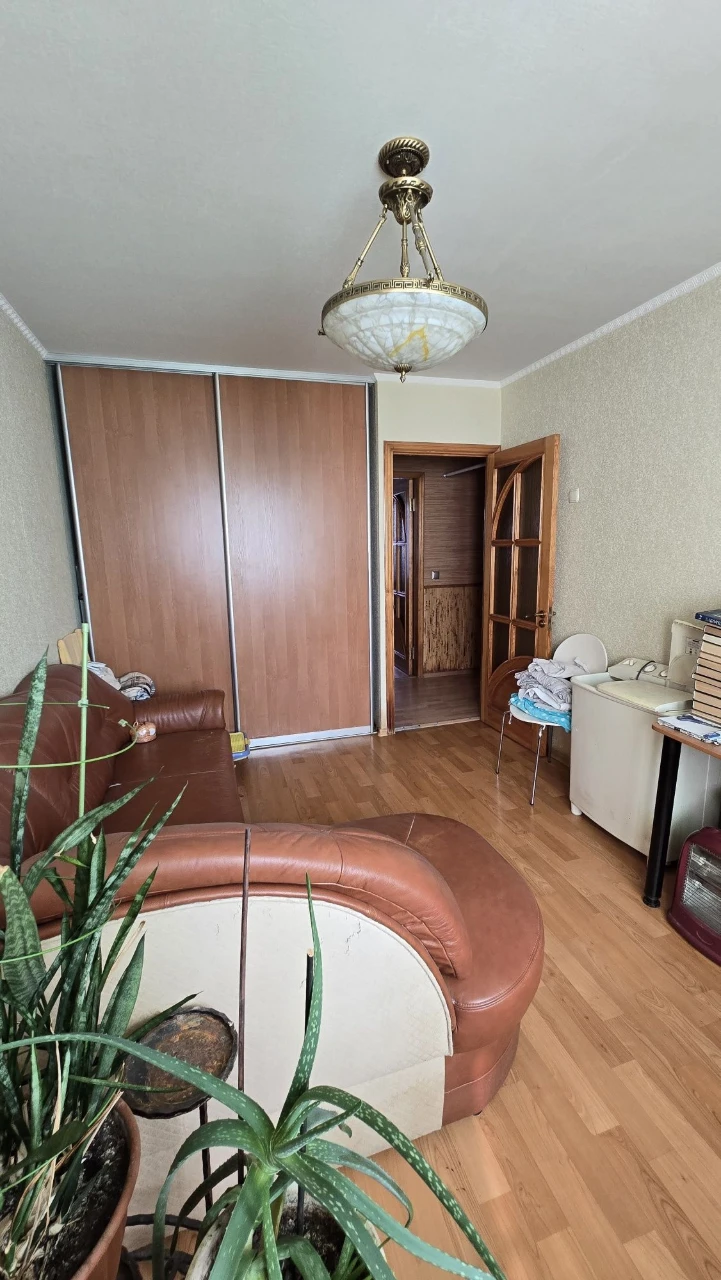 Продам! 3к  м.Салтовское   , Рост