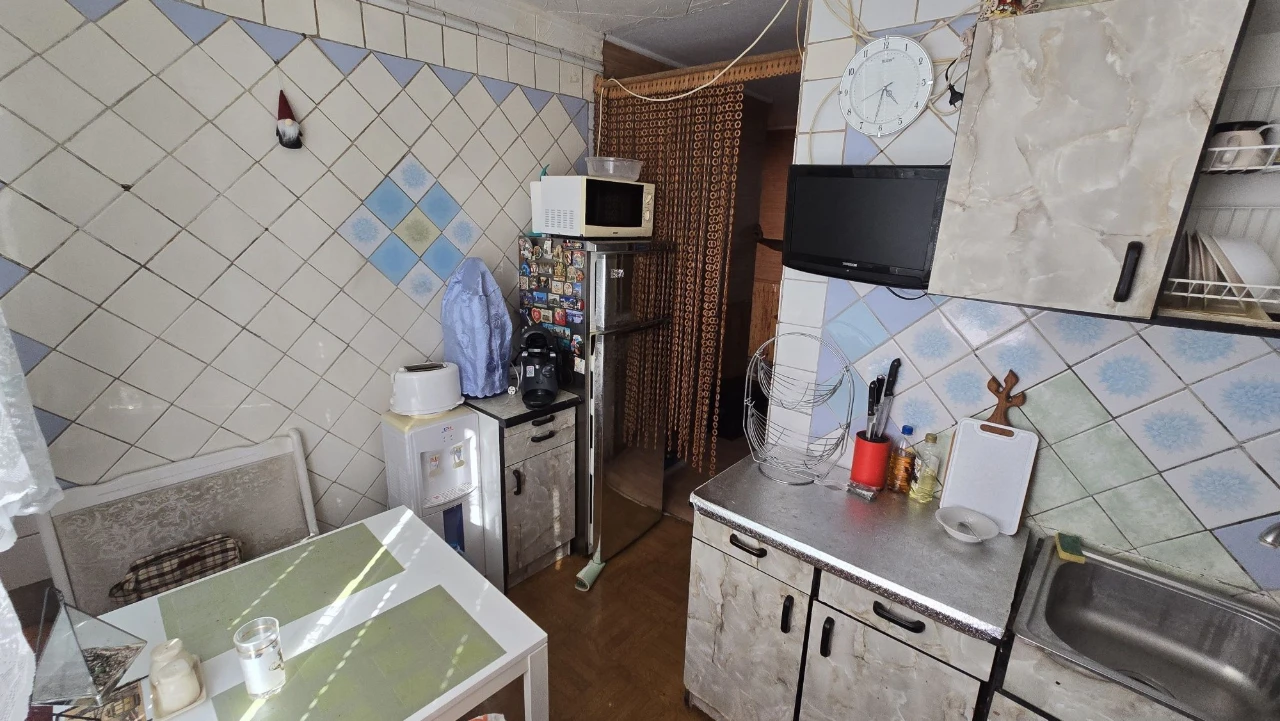 Продам! 3к  м.Салтовское   , Рост