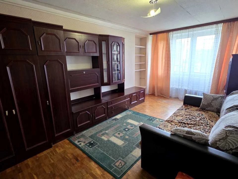 Квартира. Київ, Ентузіастів вул.