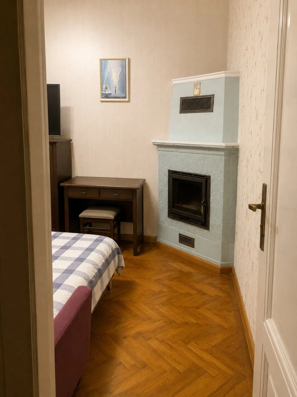 Продаж 2-кім. квартири 65.9 м.кв., в. Коперника