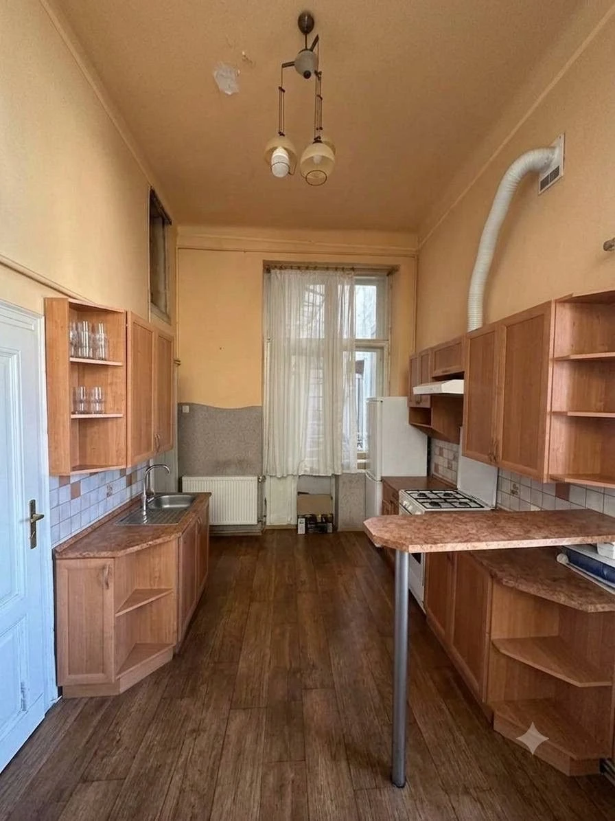 Продаж 2-кім. квартири 65.9 м.кв., в. Коперника