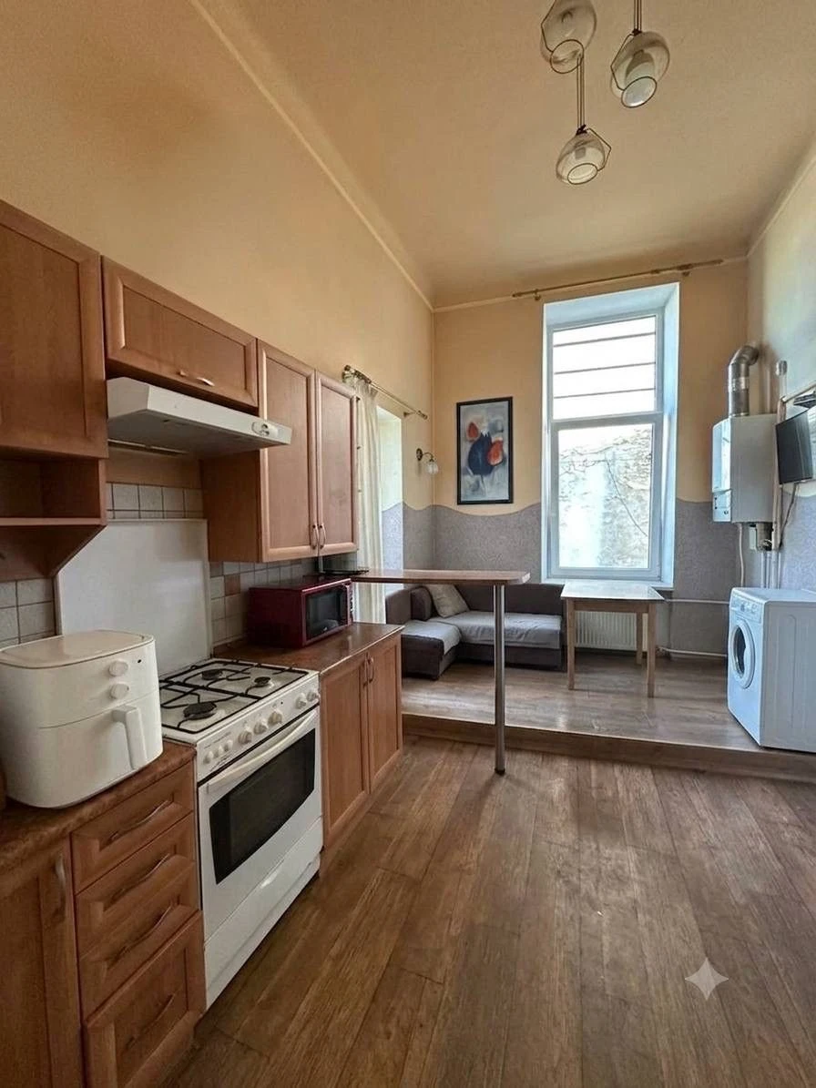 Продаж 2-кім. квартири 65.9 м.кв., в. Коперника
