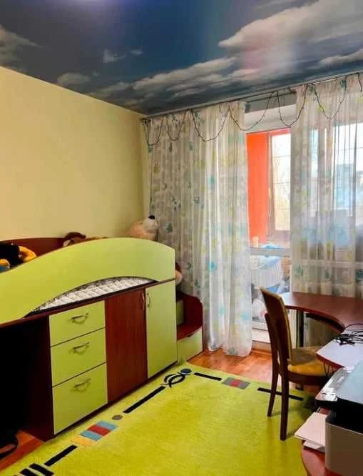 Продам 3-комнатную квартиру в доме "Созидателя"