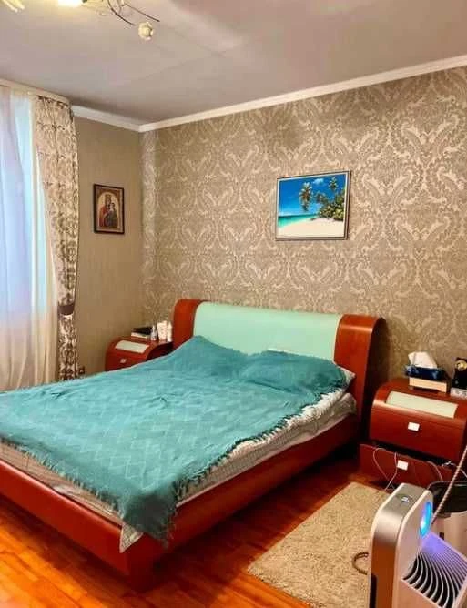 Продам 3-комнатную квартиру в доме "Созидателя"