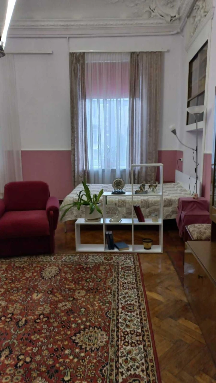 Центр Продам двухкомнатную квартиру на Бунина парк Шевченка