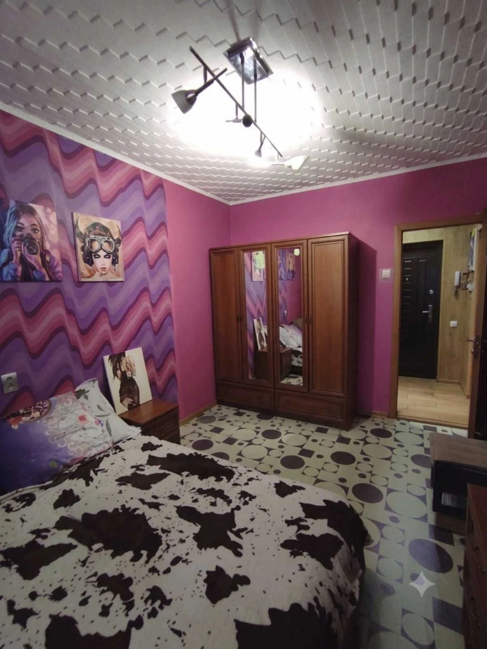 Продам 2 к/к в Корабельном районе (ЭКО маркет)