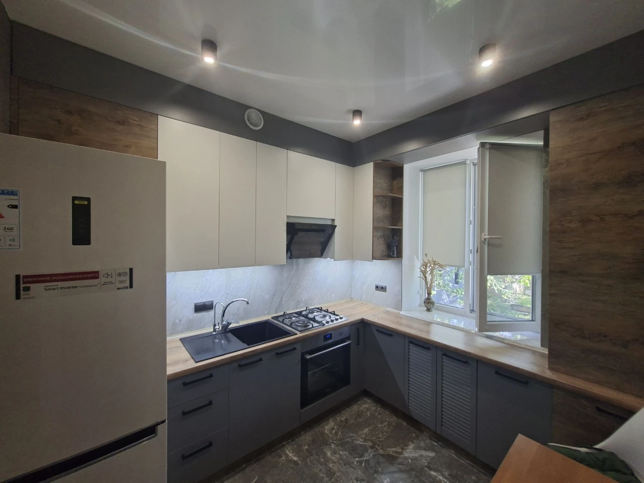 Продам 2х квартиру Центр. Агв.Ремонт.Мебель.