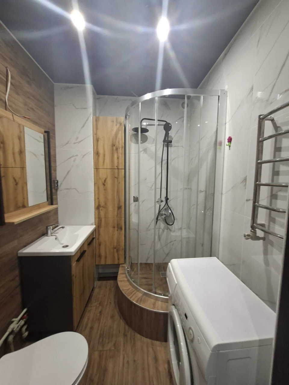 Продам 2х квартиру Центр. Агв.Ремонт.Мебель.