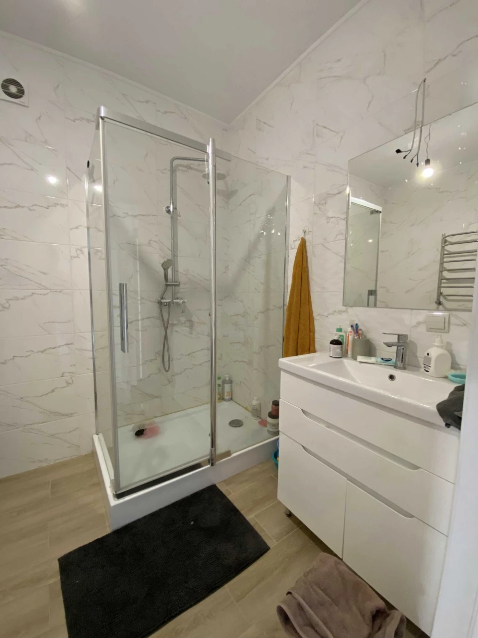 Продаж 146 кв.м. 2к.+3к. кв. новобуд. пр. Червоної Калини 58