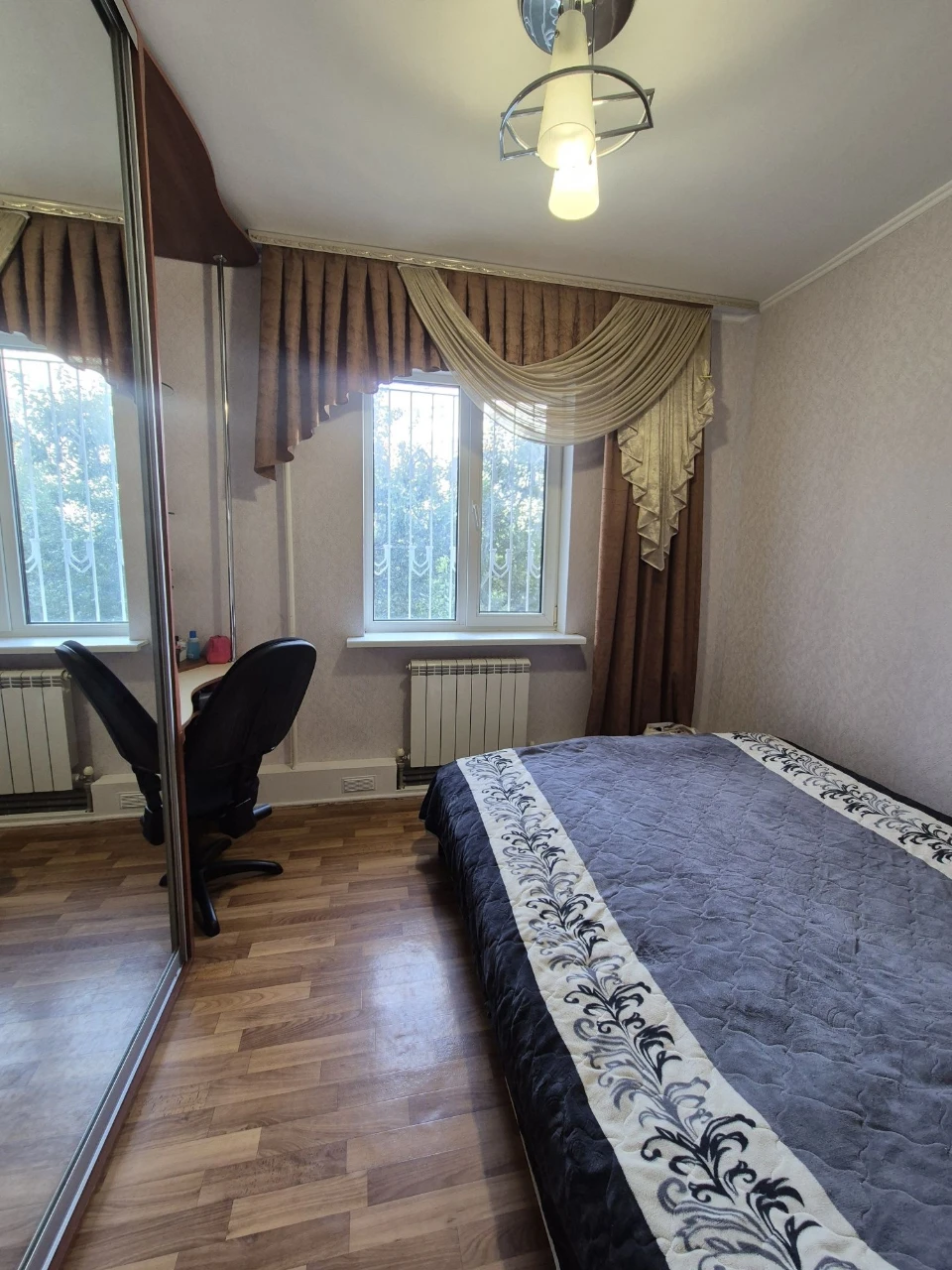 Продається 3-кімнатна квартира на Жадова з АГВ 2/9 поверх